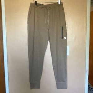 Vuori Men’s Sunday Performance Joggers Camel Heather Medium